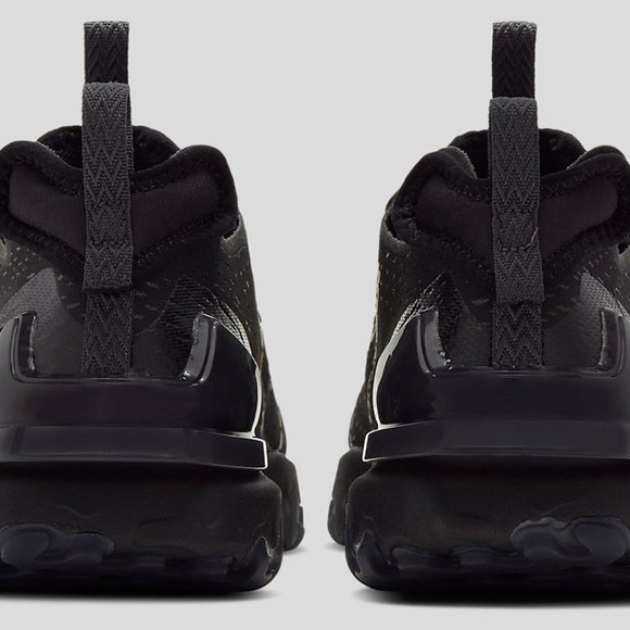 Nike Men's React Vision Running Sneakers D/MS/X - Picture 4 of 9